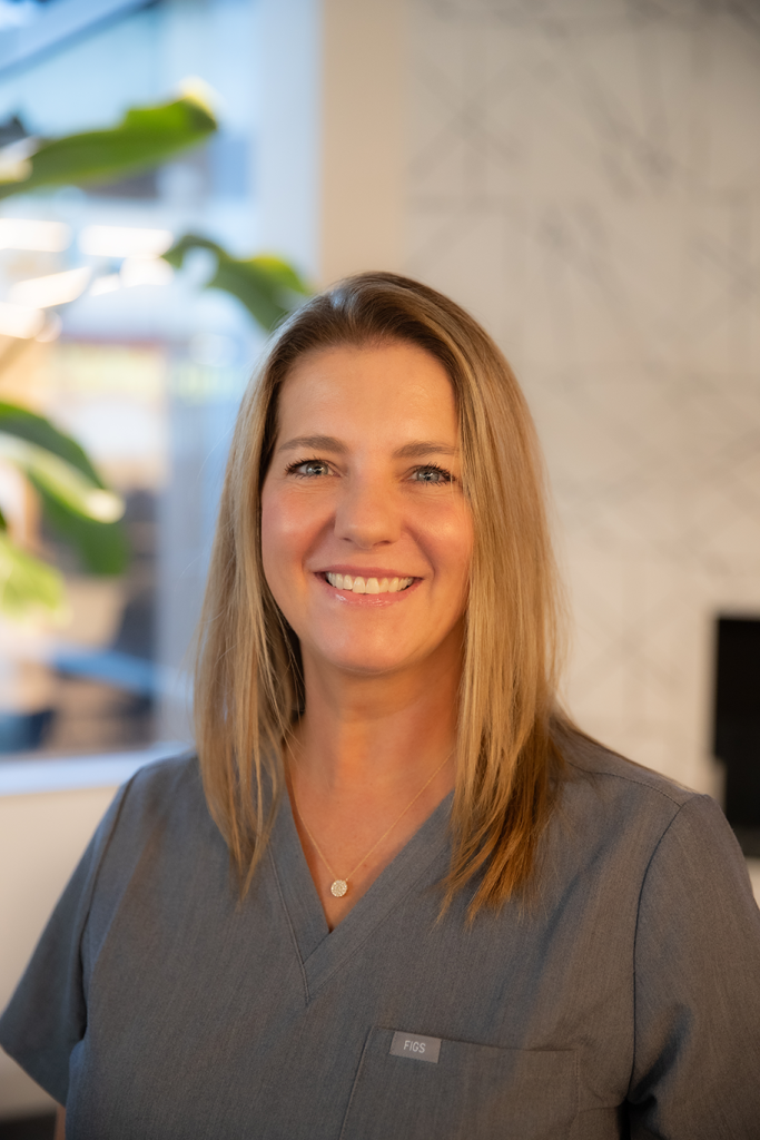 Dr. Kristi Farrell, D.C.