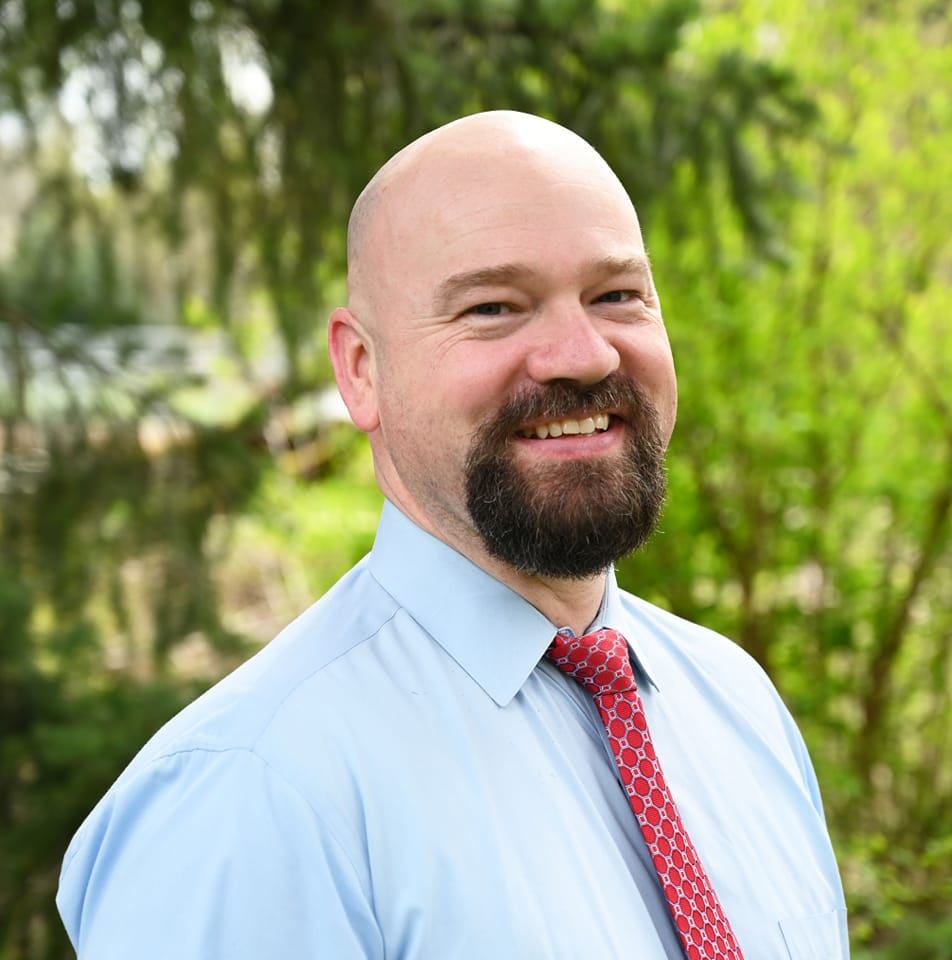 Dr. Andrew Isaksen, D.C.
