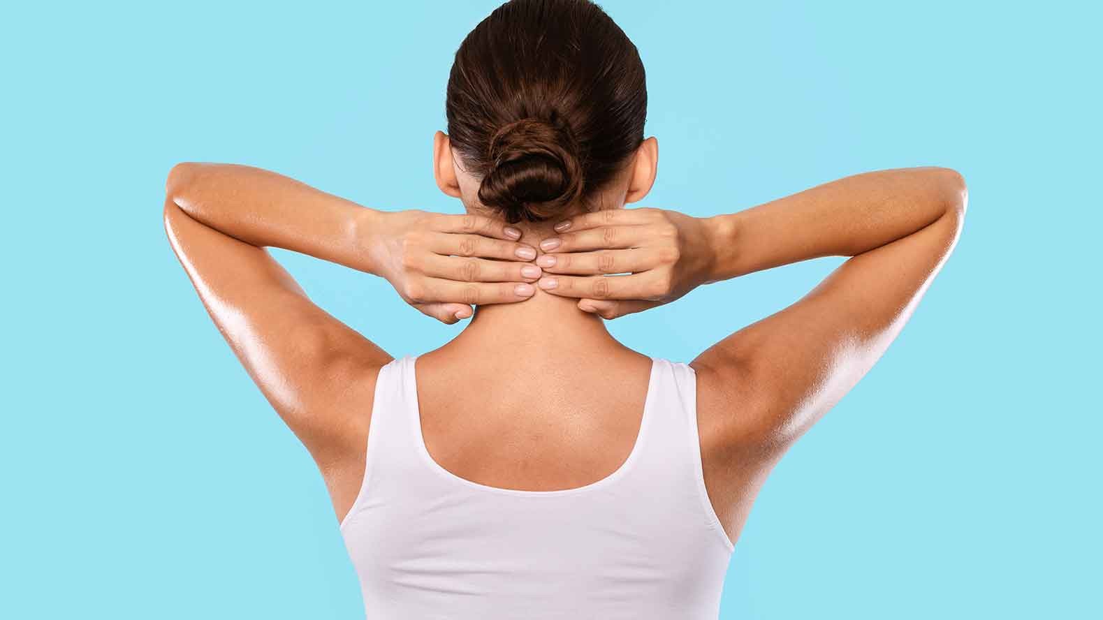 경추 통증을 치료하는 5 가지 팁