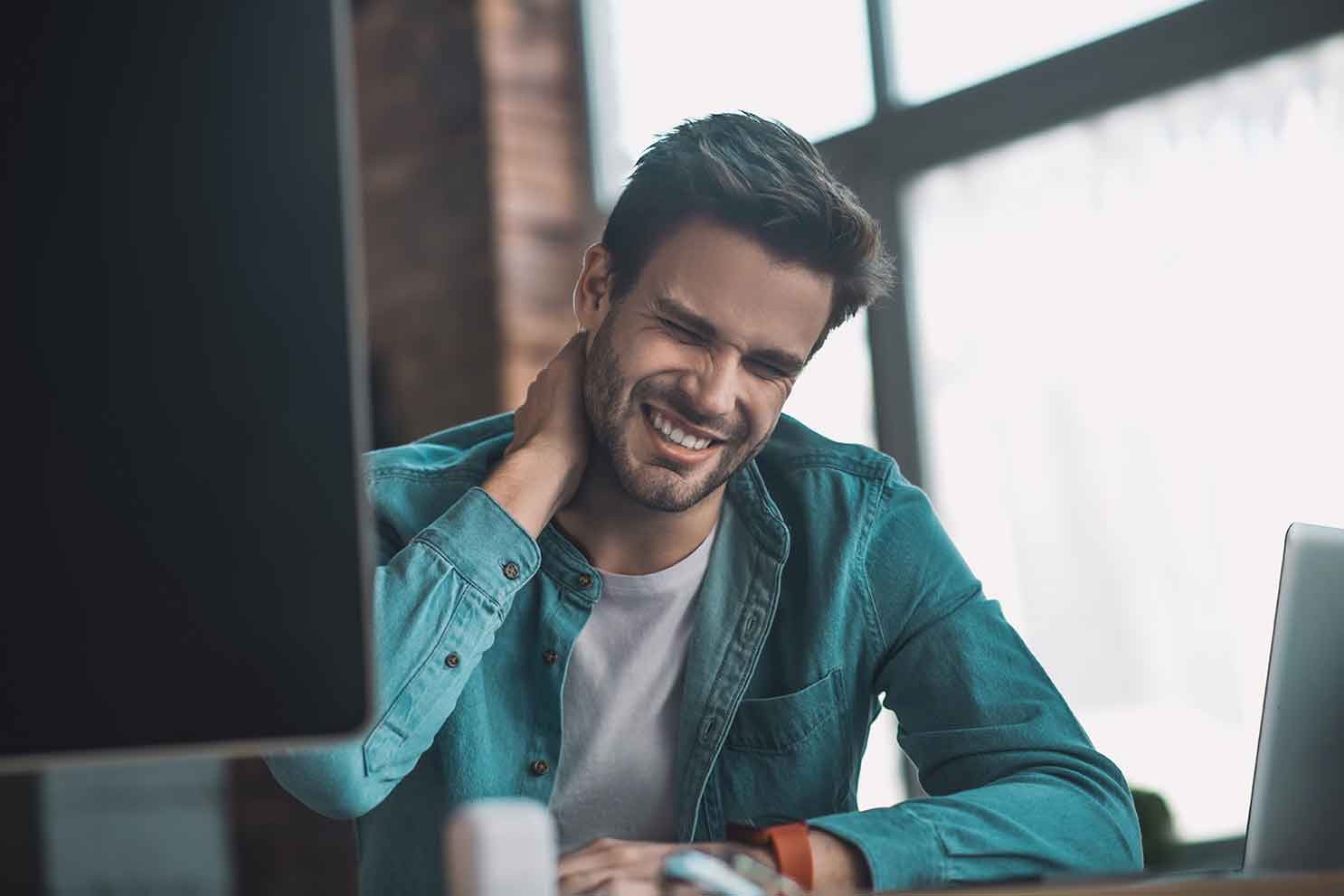 Alleviating Neck Pain and Stiffness Through Chiropractic Treatment