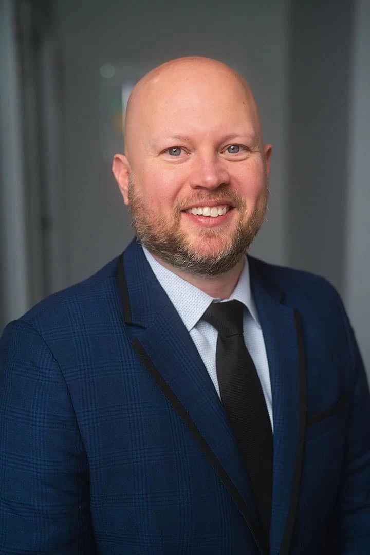 Dr. Shawn Hall, Brentwood - Precision Spine Specialists