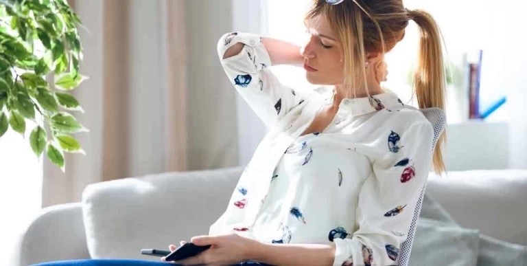 直颈综合症的症状、原因和治疗