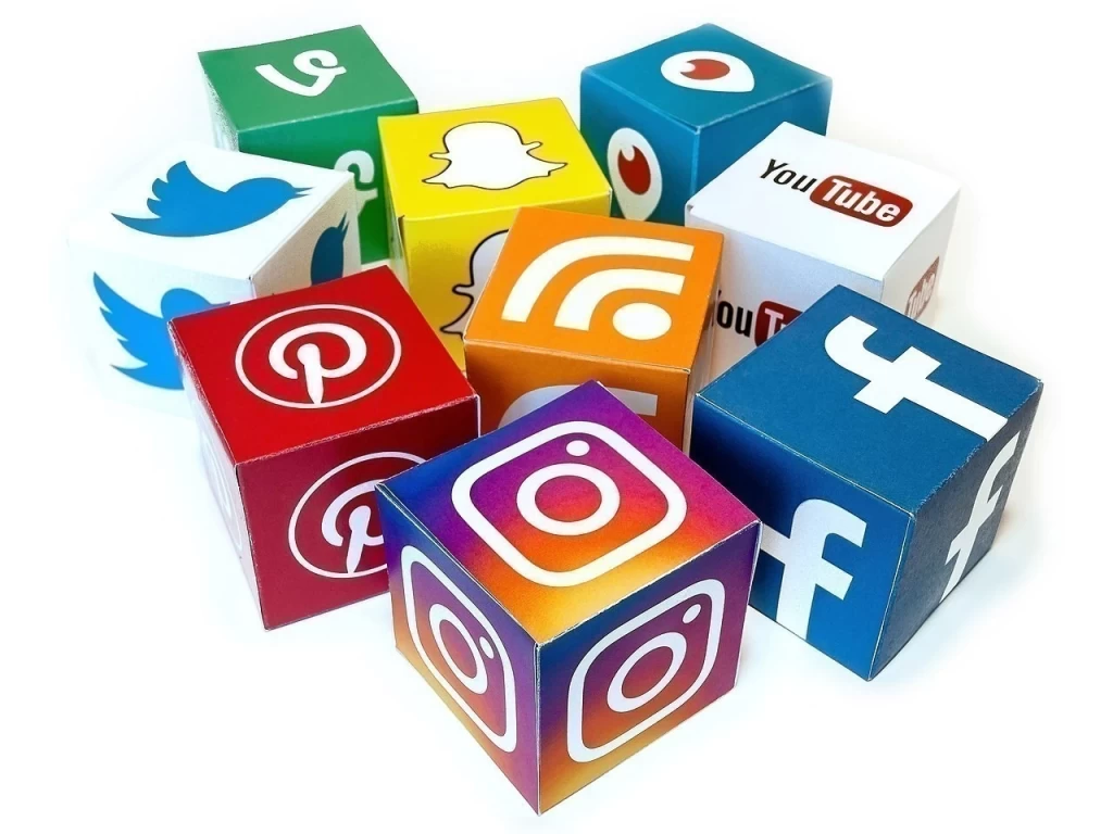 Manténgase en contacto con pacientes en las mejores redes sociales para SEO
